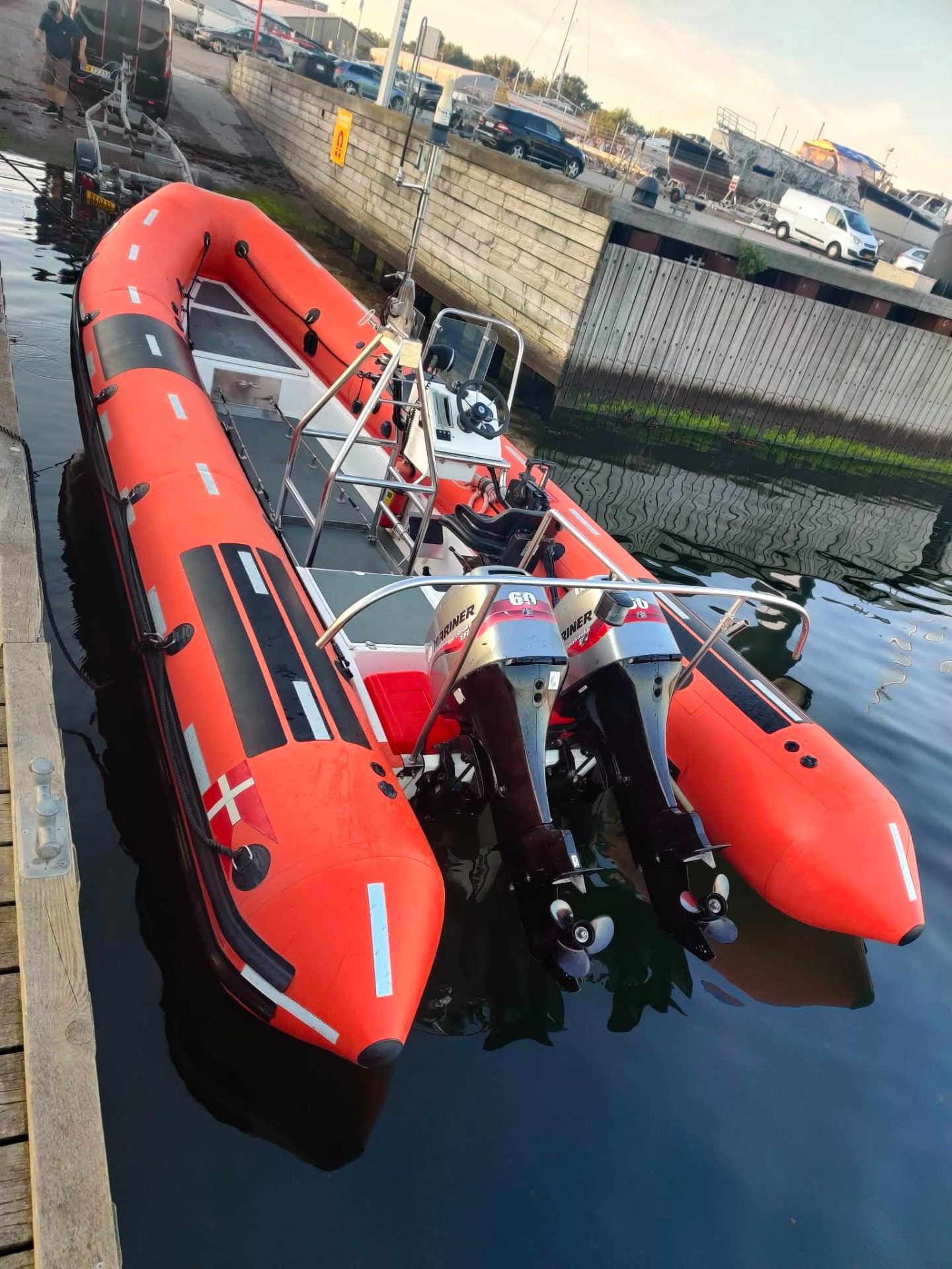 Inflatable Boat, RIB, 7,5m - 2x 60hp Motors - Perfect for Diving trips!