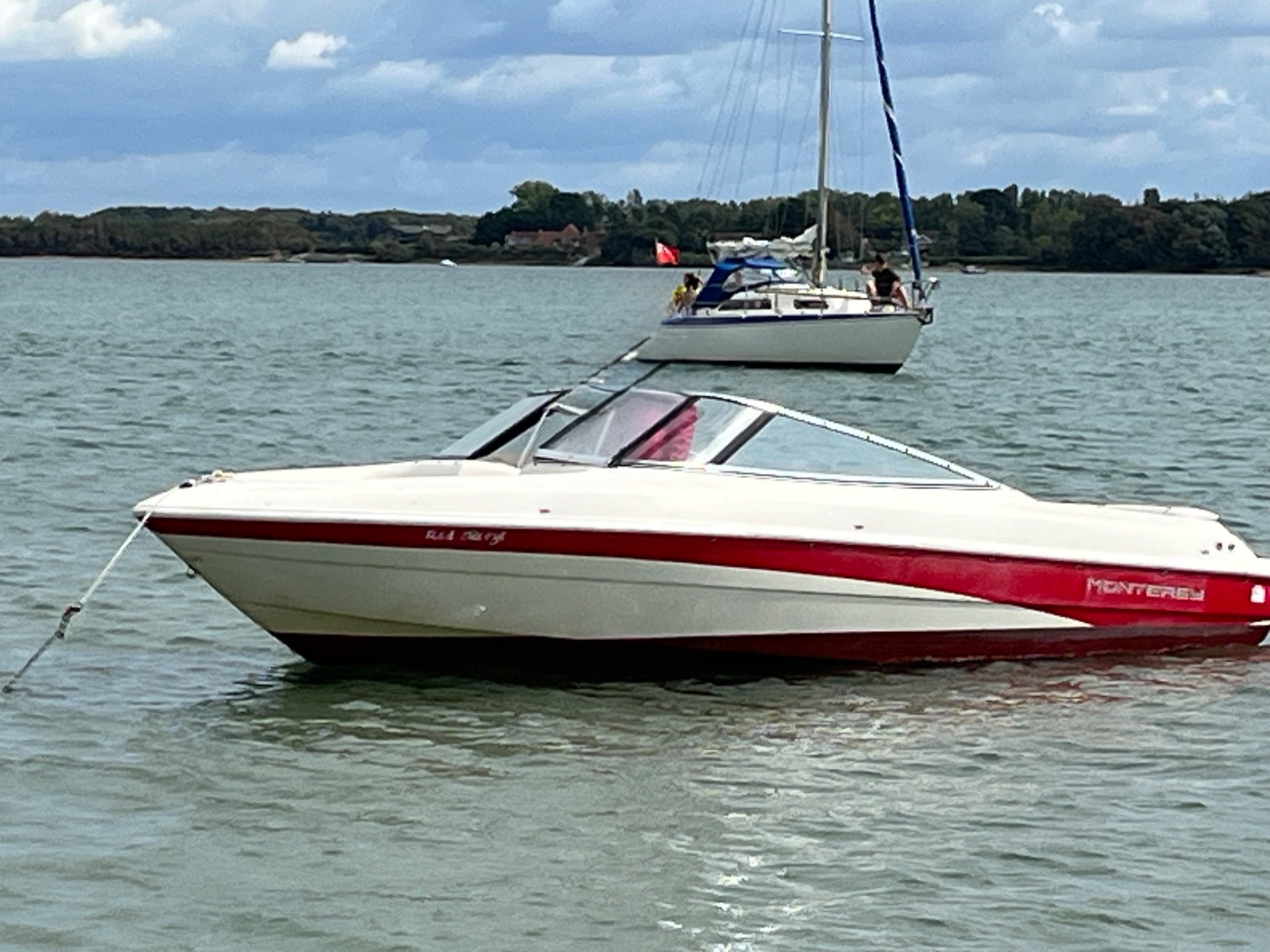 Monterey 180- 1998 3.0 inboard Petrol with Alpha 2 drive.