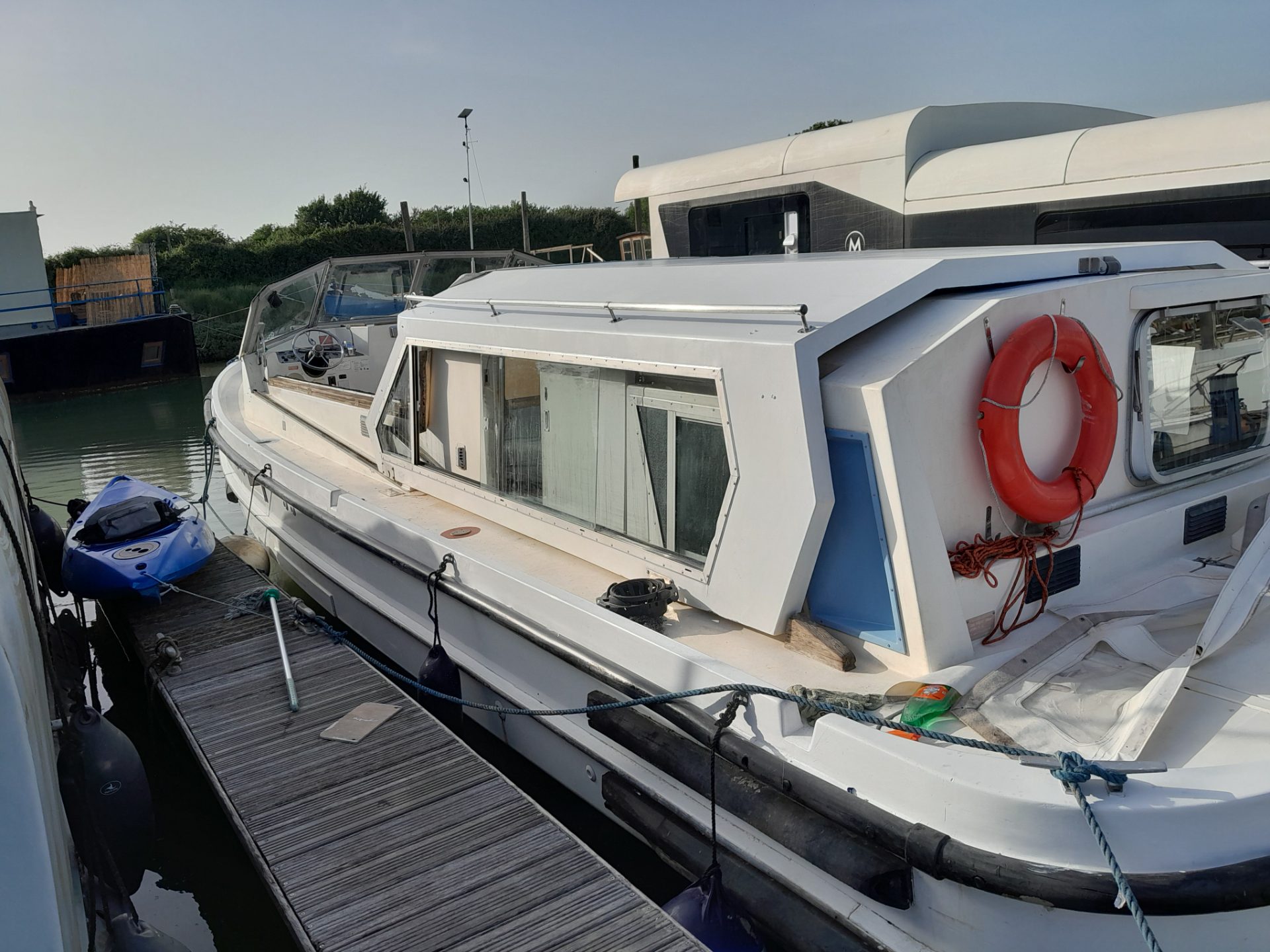 Connoisseur 37ft x 12ft Liveaboard